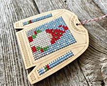 Load image into Gallery viewer, Ugly sweater kit with gnome