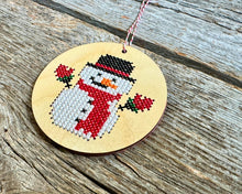Load image into Gallery viewer, Squishy snowman ornament kit

